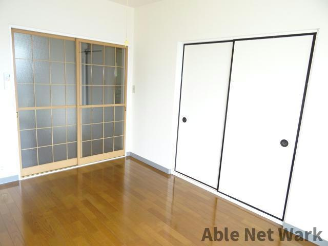 アルディアヌーボの洋室