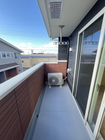 Ｖｉｌｌａ　アニバ　Ⅰのバルコニー