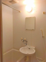 落ち着いた空間のお風呂です