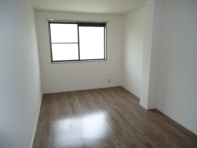 【内装】 | ラルーナ | 洋室