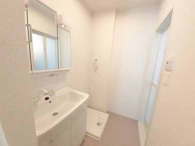 【洗面所】 | メゾン・カルムＢ