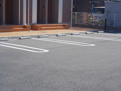 【駐車場】 | リシェスコリーヌＢ