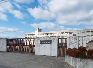 アメニティⅡの周辺|余部小学校まで890m