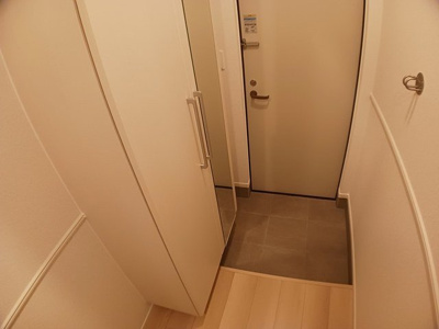 【玄関】 | シェリール興浜