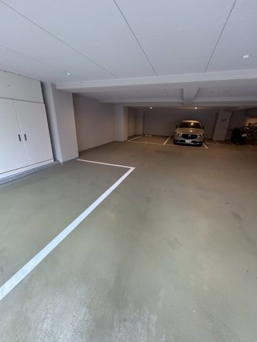 メインステージ甲子園口の駐車場