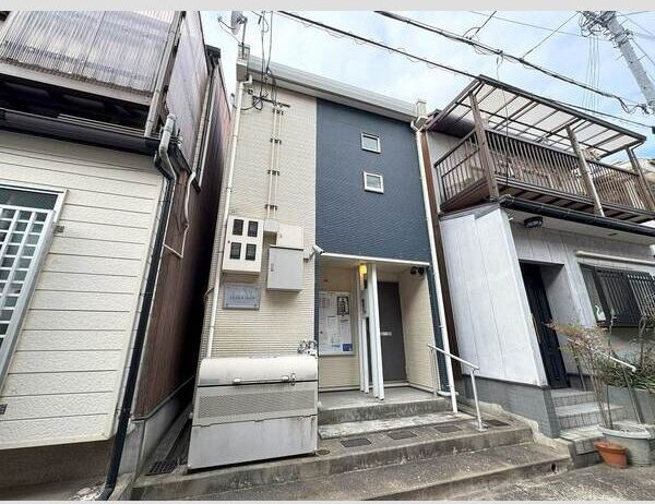 レオネクストコンシャス　ロック