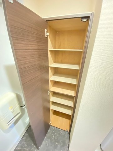 クレイノルミエール魚崎の収納