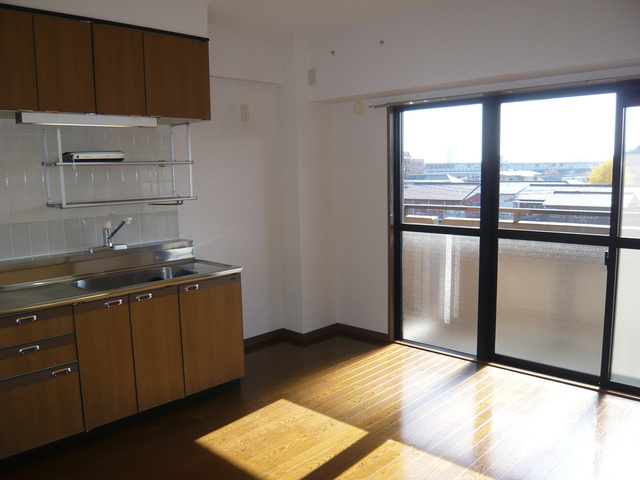 【居間・リビング】