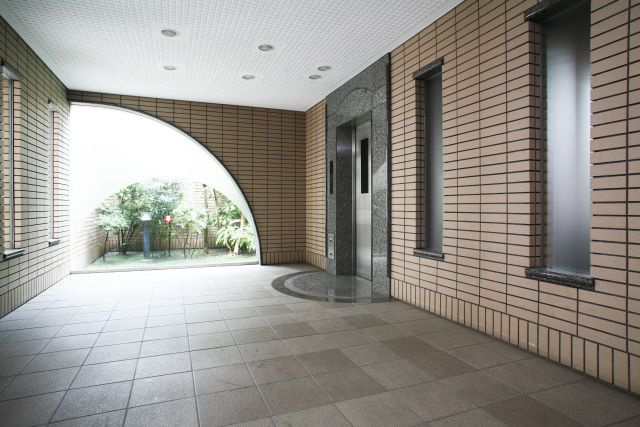 【エントランス】