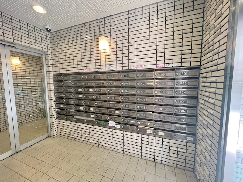 日興パレス東山のロビー