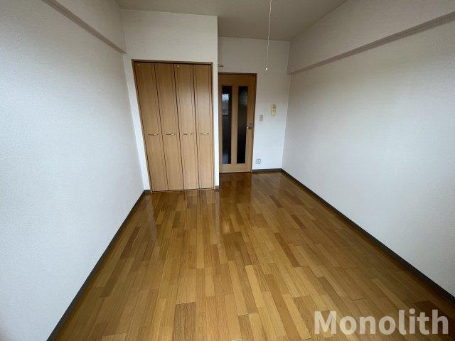 ロンシャンの洋室