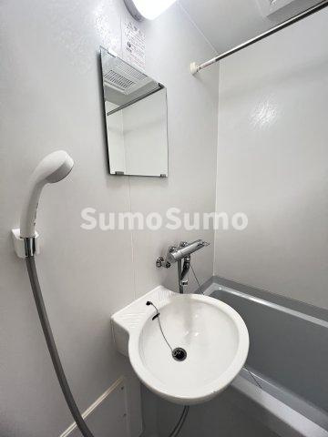 レオパレス岡本の洗面所