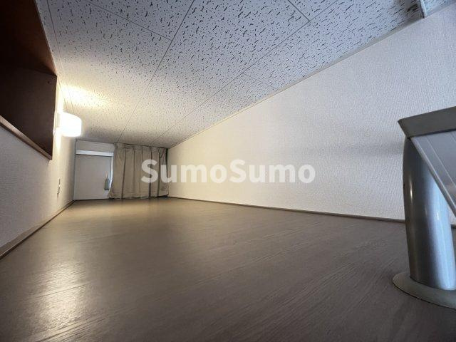レオパレス岡本の寝室
