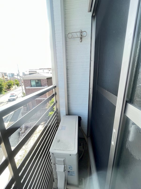 レオネクスト甲南山手のバルコニー