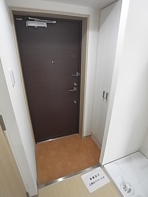 パークビュー王子駅前の玄関