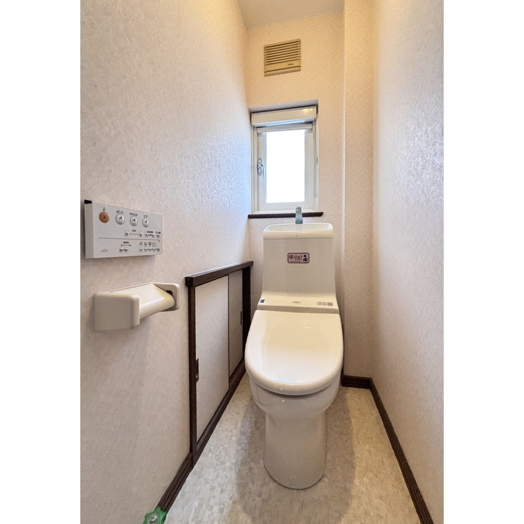 日吉町4丁目中古住宅のトイレ