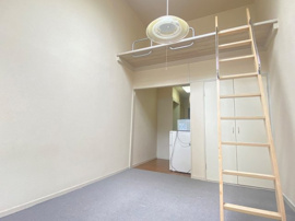 こちらの居間で趣味の時間をお楽しみください