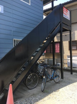 清潔なエントランスです