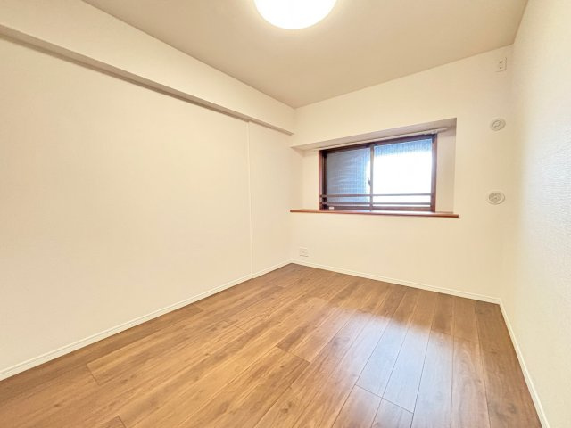 レクセルガーデン浦安の洋室