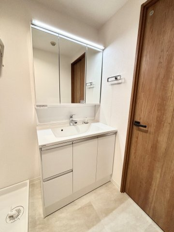 レクセルガーデン浦安の独立洗面台