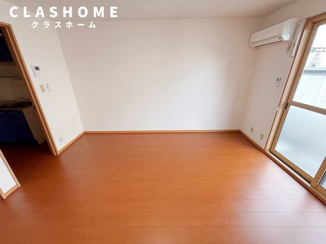 カーサ八橋　　　刈谷市近郊の賃貸はクラスホームの居間・リビング|同物件の別部屋になります。