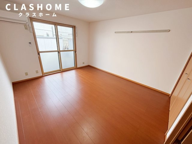 カーサ八橋　　　刈谷市近郊の賃貸はクラスホームの居間・リビング|同物件の別部屋になります。