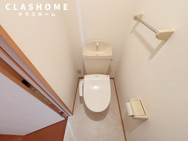 カーサ八橋　　　刈谷市近郊の賃貸はクラスホームのトイレ|同物件の別部屋になります。