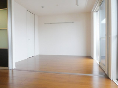 【居間・リビング】 | Ｖｉｌｌａ Ｇａｒｌａｎｄ Ｃｏｕｒｔ