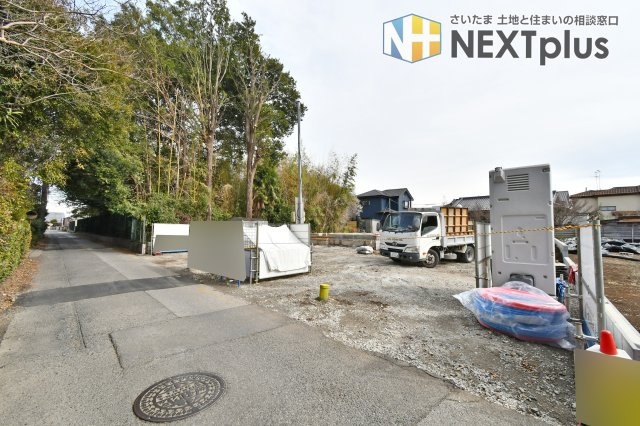 白岡市白岡8期 全2棟の前面道路含む現地写真