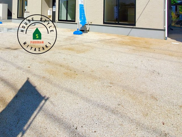 都城市早水町第1-2棟（1号棟）の外観：施工例|お庭で自由な時間を過ごせます。