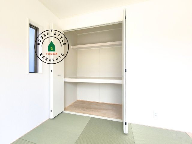 都城市早水町第1-2棟（1号棟）の内観：施工例|収納には困りません。