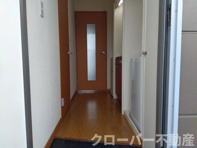 レオパレスシャルム瀬戸の玄関
