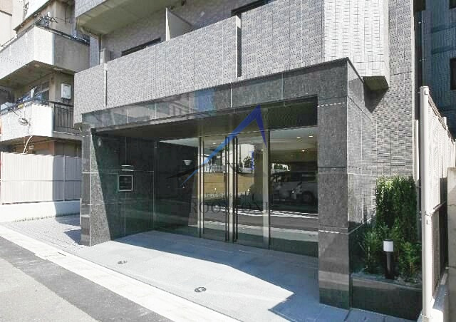 ルーブル市ヶ谷のエントランス|エントランスです。