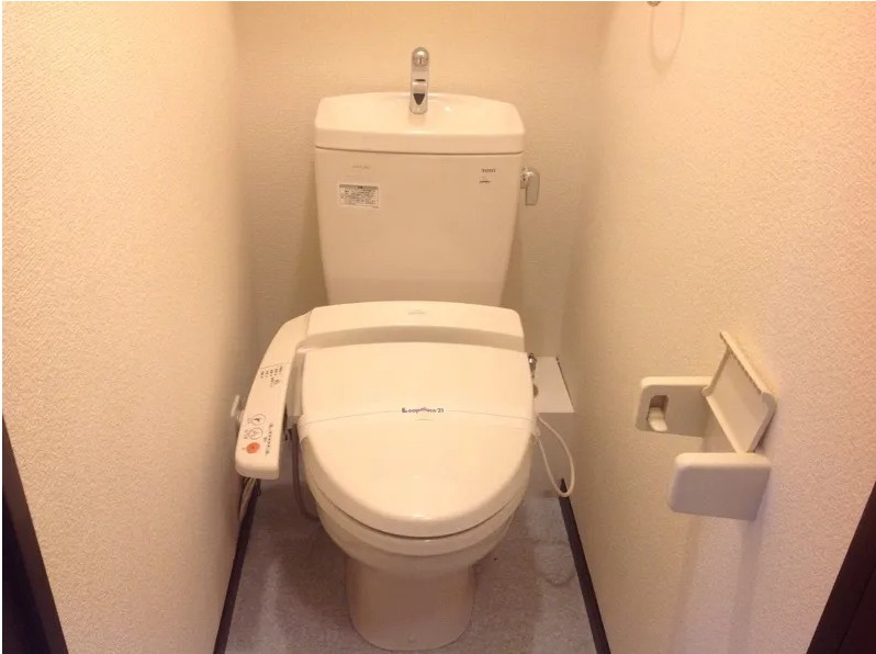 レオネクストエミライズ駅前のトイレ