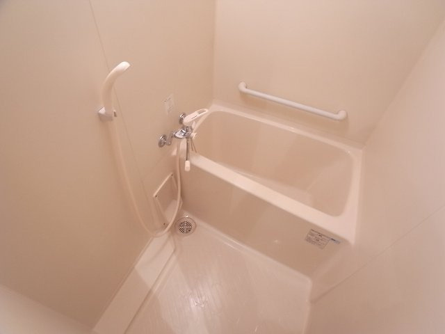 グランディール三和大名の浴室