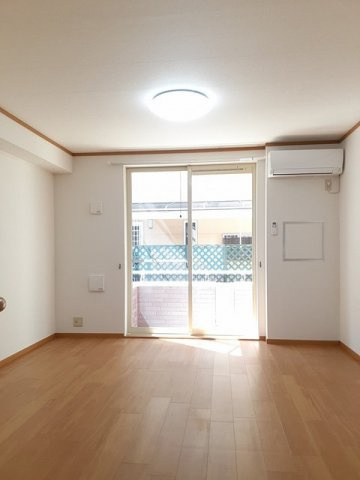 ペルラの居間・リビング