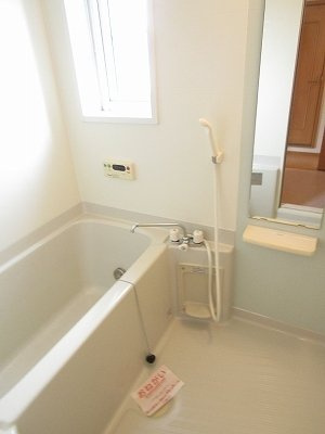 ソーレ（ｓｏｌｅ）の浴室