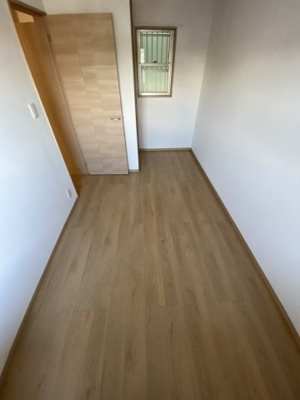 【寝室】 | Ballon d‘Or中山