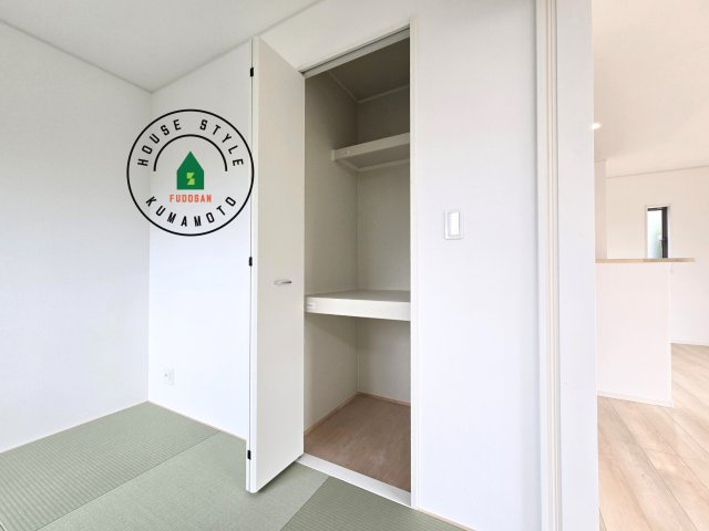 都城市早水町第1-2棟（2号棟）の内観：施工例|収納には困りません。