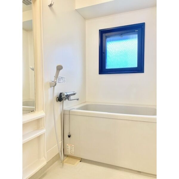 ベイシック大名の浴室