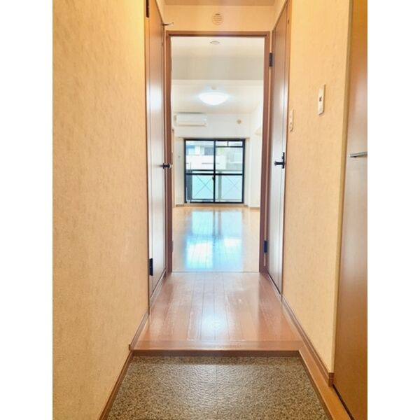 ベイシック大名の玄関