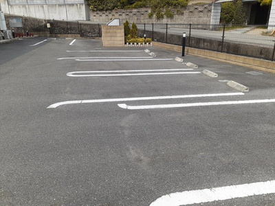 【駐車場】 | ファイン　コルソⅤ | 駐車場があります