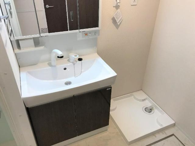 （仮）裾野市佐野新築アパートの洗面所|洗髪洗面化粧台（イメージ）