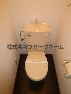 三鷹市井の頭１丁目のアパートのトイレ