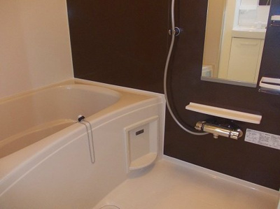 【浴室】 | コスモビレッジ | ゆったり過ごせるお風呂です