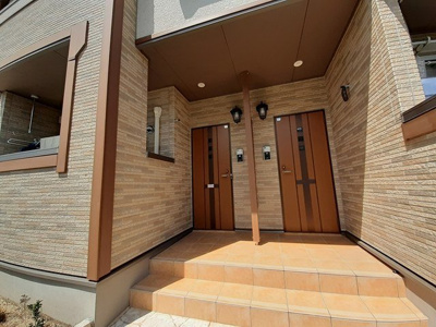 【エントランス】 | オリーブⅠ | 建物の内部です