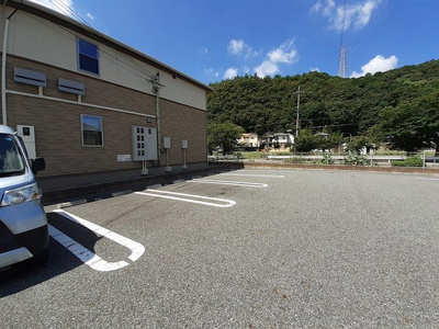 【駐車場】 | オリーブⅠ | 駐車スペースもあります