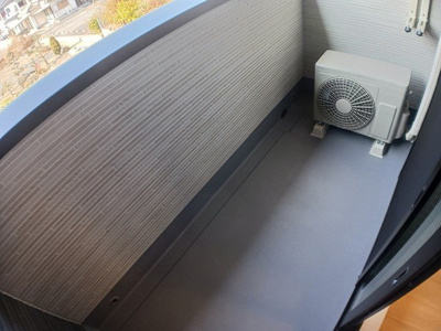 【バルコニー】 | シェリール興浜 | 暖かな日差しのふりそそぐバルコニー