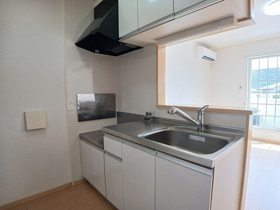 【キッチン】 | グレイス別所南 | コンパクトなキッチンで掃除もラクラク