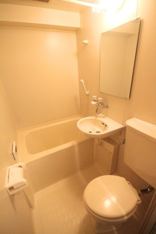 コンパクトで使いやすいお風呂です